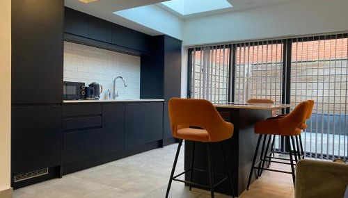 2 bedroom duplex apartment close to UHW & city centre - Foto 5