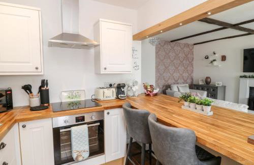 Martingale - Photo 7