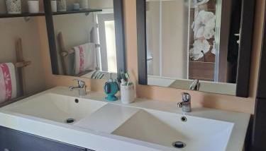 Jolie petite maison tout proche d avignon - Foto 3