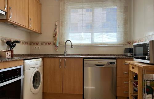 Cozy Beach House with Pool & BBQ - Foto 11