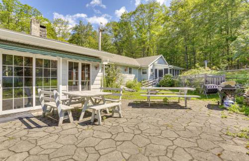 Sparrow Bush Retreat w/ Pool & Screened Porch - Foto 2