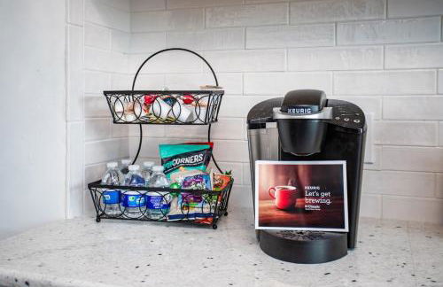 New 3 bedroom Home by, UofR, RIT, Strong, Airport - Photo 2