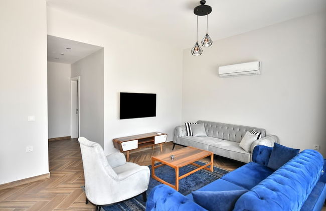 Red Moon Suites - Photo 28