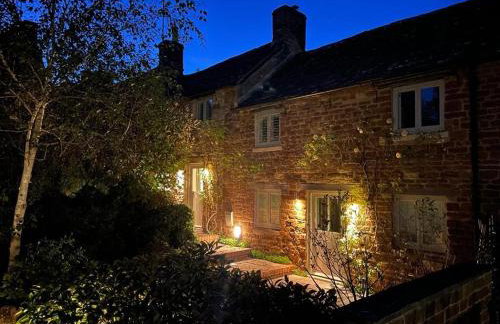 Two Rose Walk Cottage Cotswolds - Photo 3