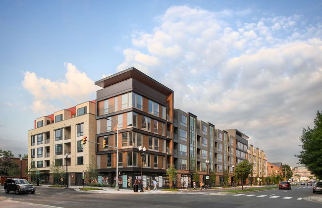 Global Luxury Suites Clarendon Metro - Foto 1