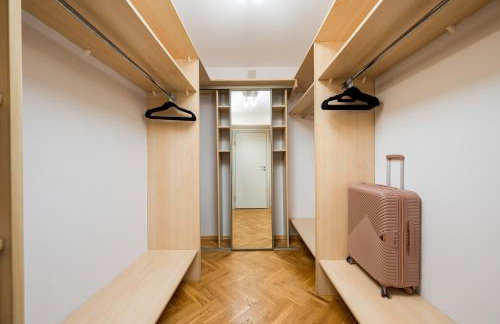 Warm & cosy 2-store 3-BR House with fireplace, living room, garden, terrace, balcony & parking 30 minutes from Warsaw Centre - Foto 33