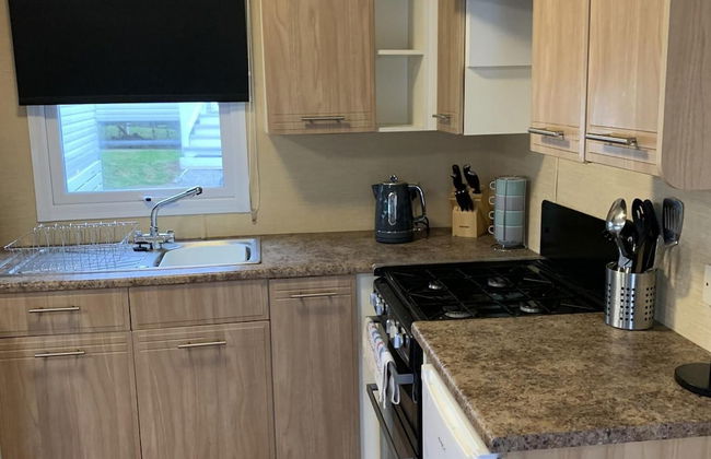 Newquay - Caravan - Sleeps 8 - Parking - Seaside - Foto 5