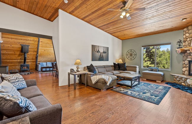 Spacious A-frame Pines Cabin 12 Beds Loft Game Room - Foto 23