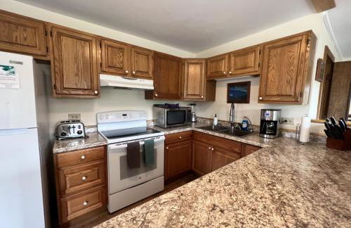 Denali Park View House - Photo 11