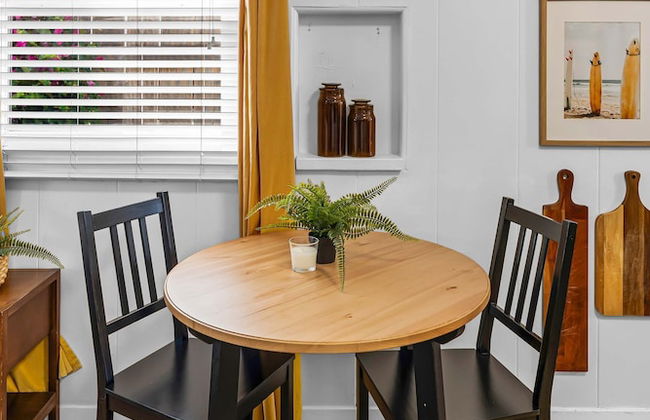 Live Like a Local - Studio With Huge Backyard - Photo 34