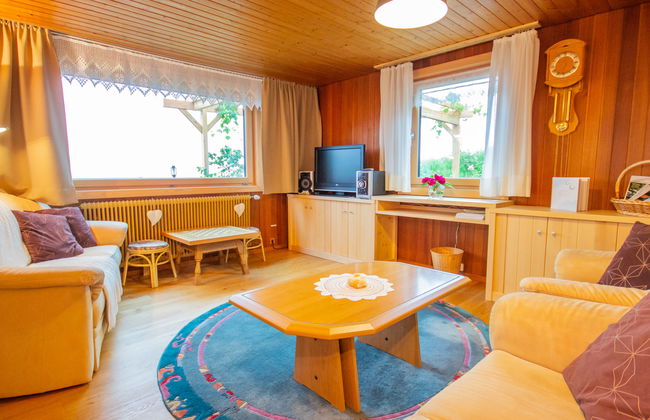 4 bedroom House in Egg with garden and terrace - Photo 10