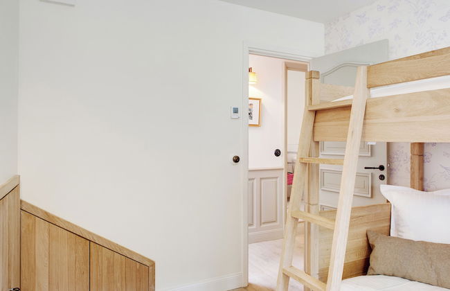 Paris Green House Residence - Photo 1