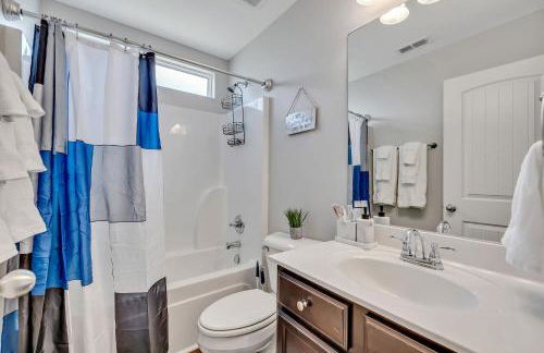 Charming Spacious 3BR Spring Hill Home! - Photo 14