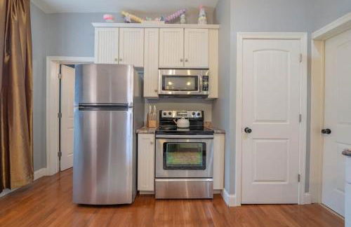 Wizard House + Hot Tub, Private Creek, Large Yard - Foto 27