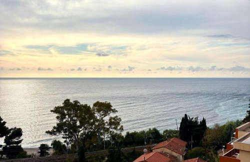Appartement pour 8 avec Wi-Fi et vue sur mer à Roquebrune-Cap-Martin - FR-1-827-1 - Foto 10