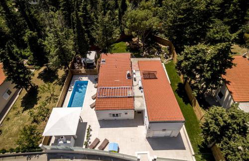 Luxury villa with a swimming pool Split - 13408 - Photo 1