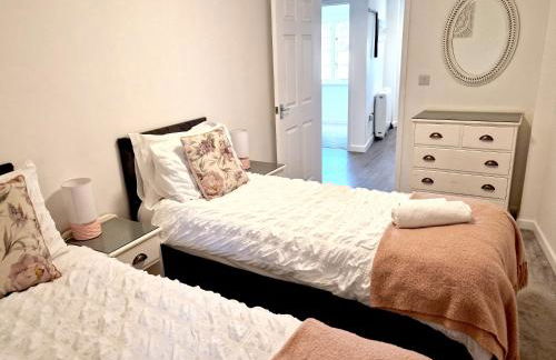 Great location very spacious. Sea and castle view - Foto 48