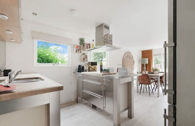 Idyllic Waterfront Vacation Home - Foto 8