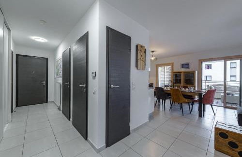 Les Balcons de la Suite - coeur de village, terrasse - Photo 11