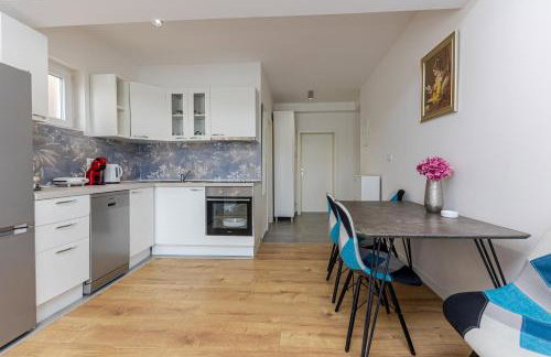 House Niko T with 6 apartments - Foto 72