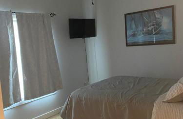 Suite on Banks Ave - Foto 31