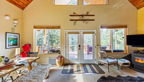 Riverfront Chalet Near Skiing, Lakes, Mtns & Leavenworth - Foto 3
