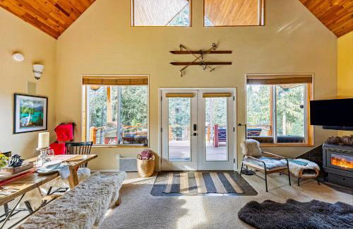 Riverfront Chalet Near Skiing, Lakes, Mtns & Leavenworth - Foto 3