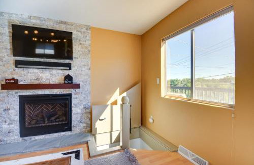 1 Mi to Whiskey Row Home with Fire Pit and Deck - Foto 5