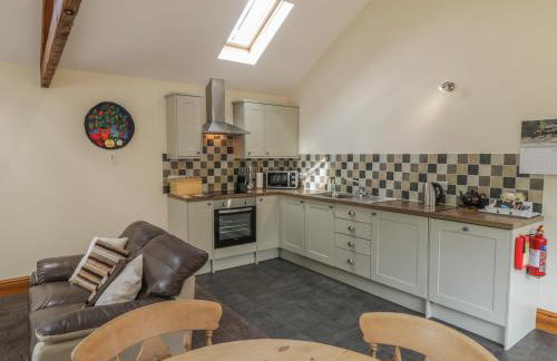 Calf House - Photo 7