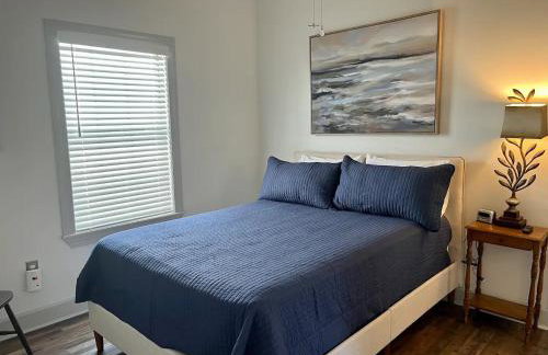 Creole Cottage - 2 Bed, 1 Bath, Pet Friendly with Fee, Walk to Downtown, Grill, Washer & Dryer - Foto 6