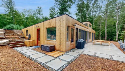 Hideaway House - Photo 3