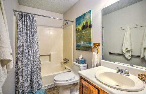 Quiet Home with Fire Pit - 1 Mi to Downtown Acworth! - Foto 15