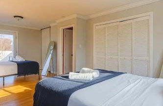 Spacious 4BR with Pool Near DC and Old Town Alexandria - Rutland - Foto 37