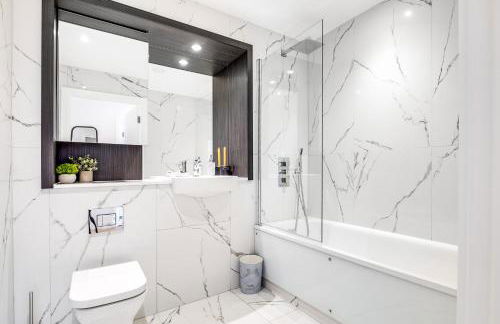 Pluxa Nero Deluxe - City Bliss 2Bath, Walk to Transit - Foto 15