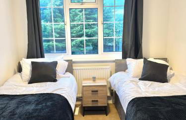 Rushden Home - Perfect for Contractors - Free Parking - Sleeps 5 - Garden - Netflix and HDR TV - Foto 21