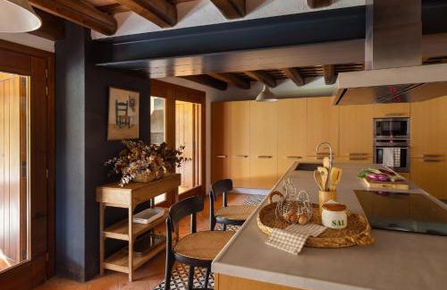 Masia elegant amb jardí i piscina - Photo 18