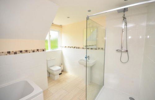 The Willows Wroxham - Photo 15