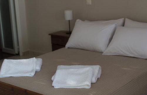 Nikolatos Apartments - Photo 8