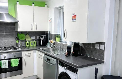 Ellas Stays - Photo 58