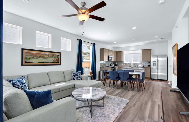 Gorgeous 2 BDR Cottage Minutes to Everything Nbtx! - Foto 1