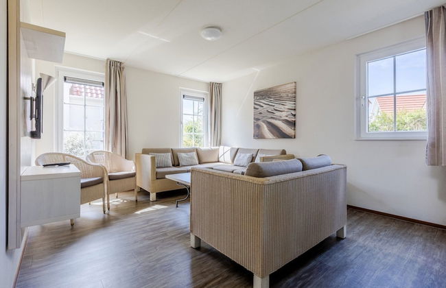 Beachside Villa + Sauna - Photo 10