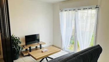 Studio lumineux & cosy, 3 min du Futuroscope - Foto 2