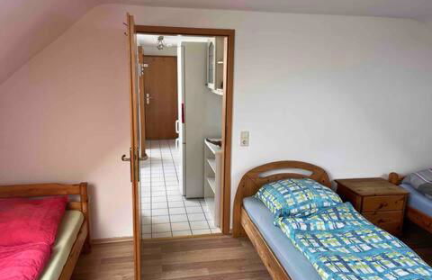 NR 4 DG 2 Zimmer für Firmen und Familien - Foto 7