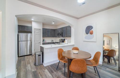 Landing Spectacular 2BD Clubhouse Pool - Foto 9