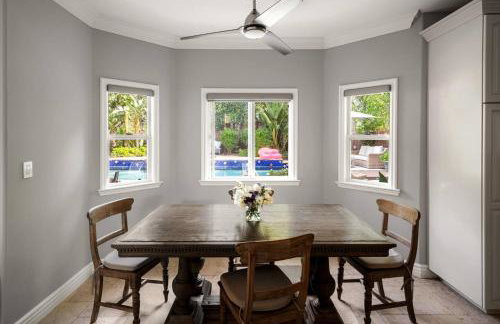 Sherman Oaks Home w Pool, Spa and Outdoor Kitchen - Foto 21