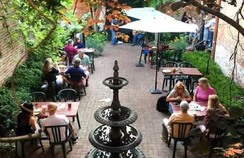 Fenced Yard, Swing Set Pawfect for Family and Dogs! - Foto 49