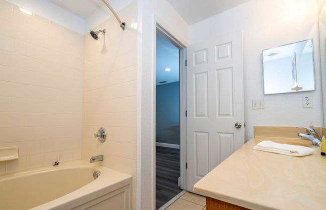 Cozy 3BR Regal Oaks Close to Disney - Foto 48