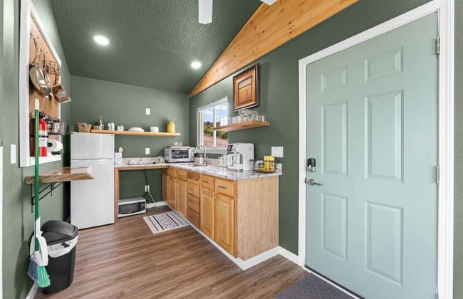 Romantic Lake Haven - Couples' Cabin - Foto 4