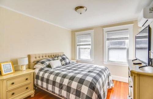 Lovely Westerley Home with Yard and Grill! - Foto 14