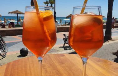 Luxury beachfront apartment with pool, sauna, fitness and gym in province Malaga, Andalusia - Photo 27